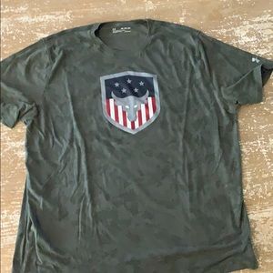 Men’s under armour “the rock” tee